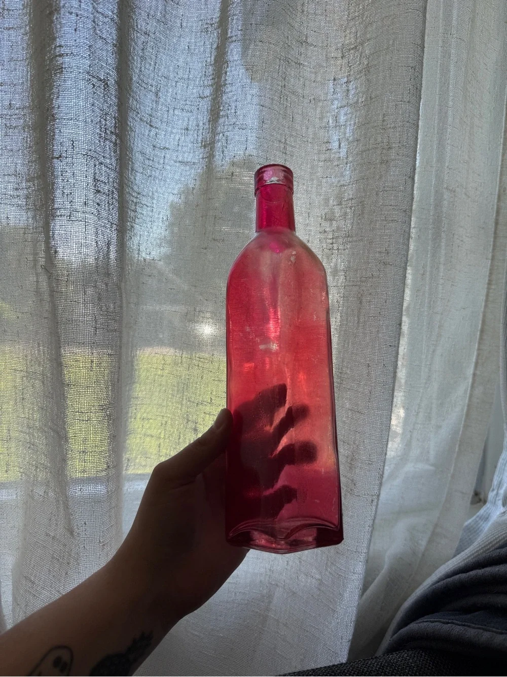 Decorative Pink/red Glass Bottle Vase - Home Dining Accent